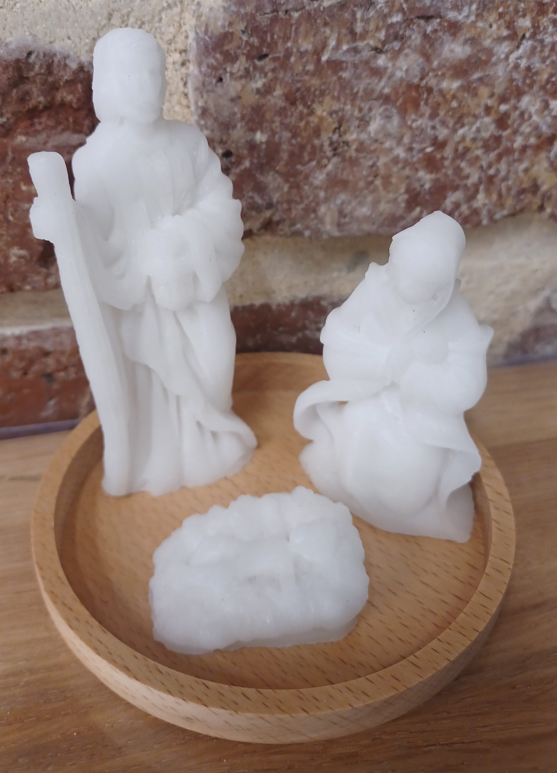 SF02_crèche_blanc_immaculé