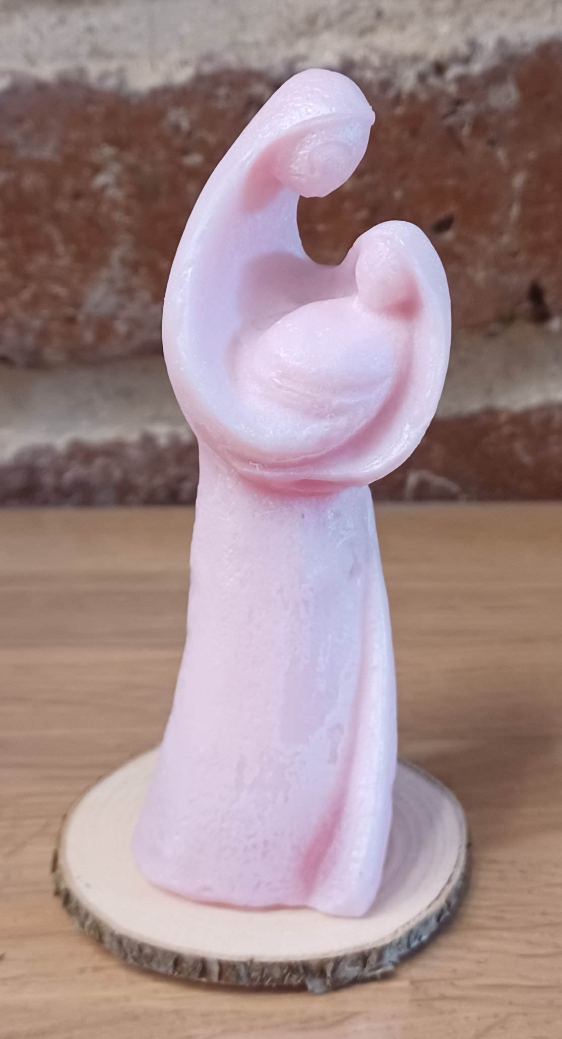 VM03_petite_Vierge_moderne_rose_îerre