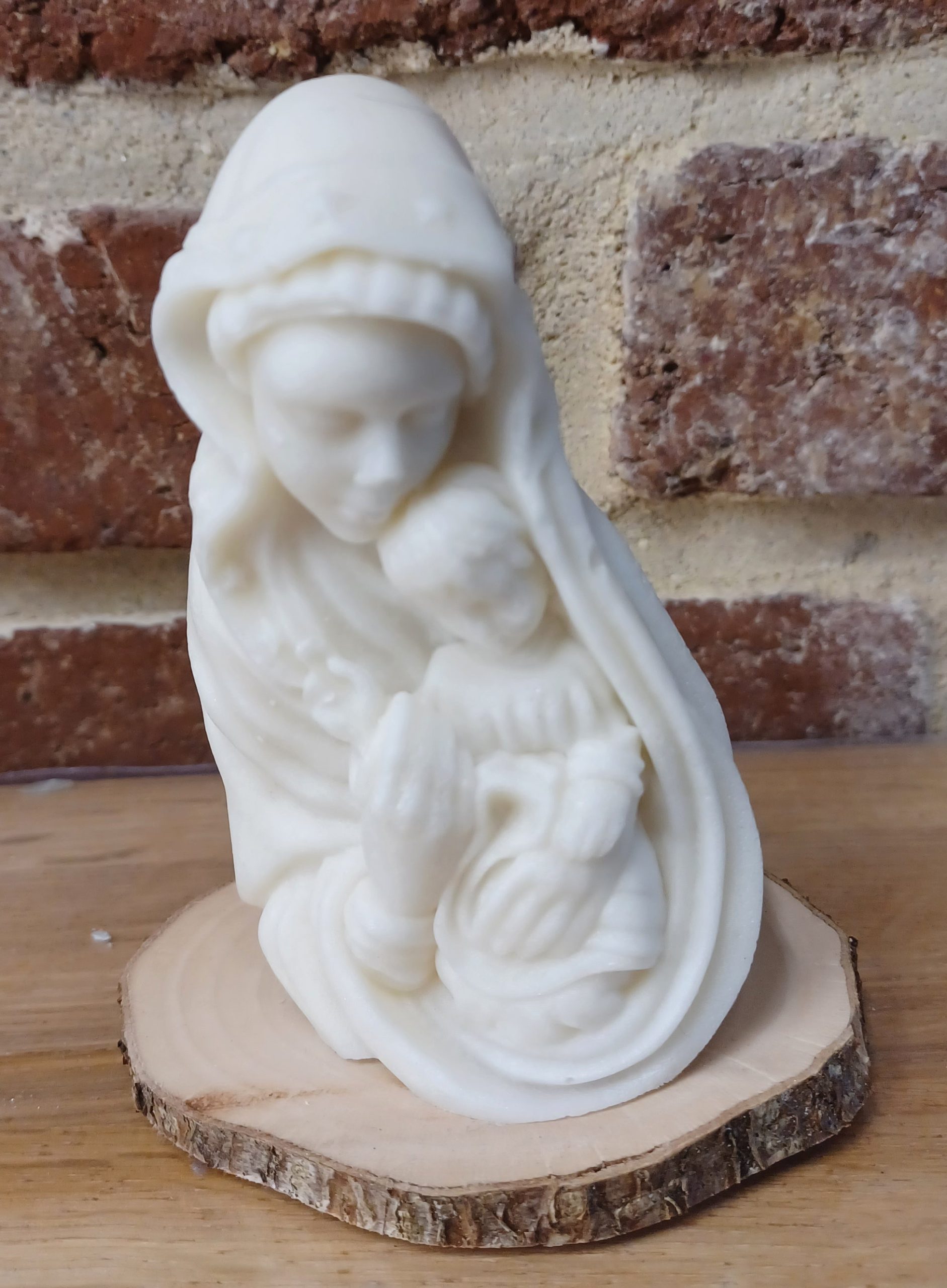 VM07_petit_buste_Vierge_blanc_immaculé